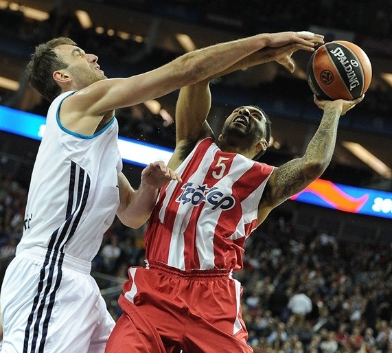 中超球队阵容分析：武汉三镇近期变化,（武汉三镇阵容调整速览：近期变化解读）