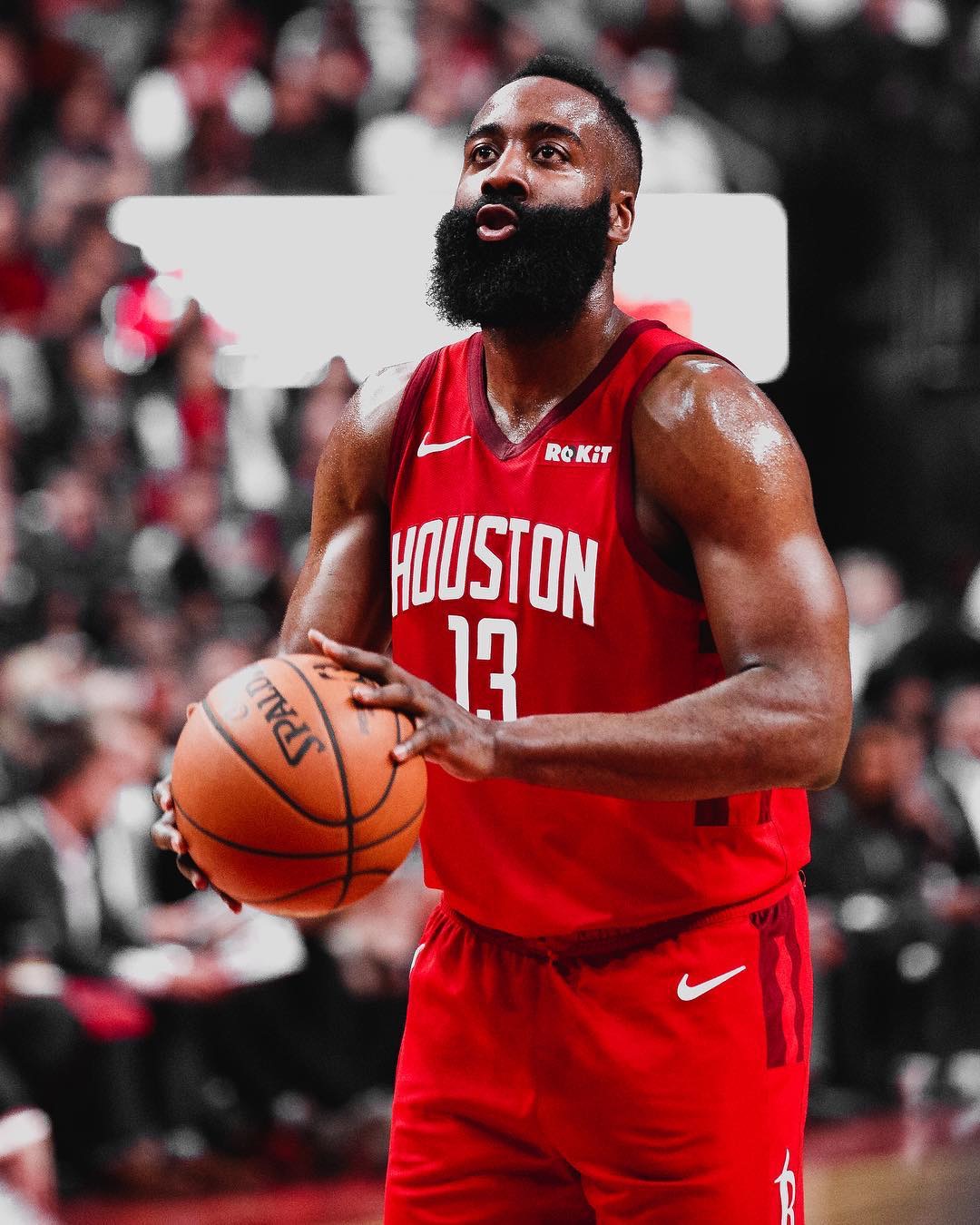 西海岸投资人：盼邵佳一到国足坚持自己打法，球迷要包容他（西海岸投资人：望邵佳一加入国足坚持个人打法，呼吁球迷多包容）