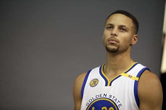 詹姆斯：我们明白健康才是最重要的，希望某个时刻能全员齐整（詹姆斯：健康最关键，盼有朝一日全员到齐）