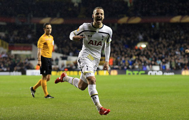 懂球帝2025年10月足坛MVP：姆巴佩蝉联！（懂球帝公布2025年10月足坛MVP：姆巴佩再度当选）