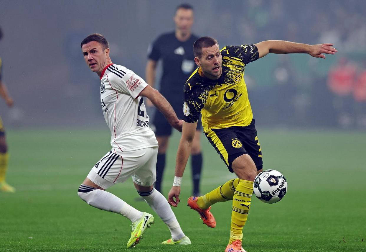 恭喜！孙铭徽超越胡雪峰，升至CBA常规赛历史助攻榜第4位（孙铭徽超越胡雪峰，跻身CBA常规赛历史助攻榜第4位）