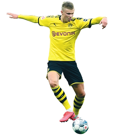 德尚在克莱枫丹问候球员：为卡马庆生、与坎特重逢（德尚现身克莱枫丹探访球员：为卡马庆生并与坎特久别重逢）