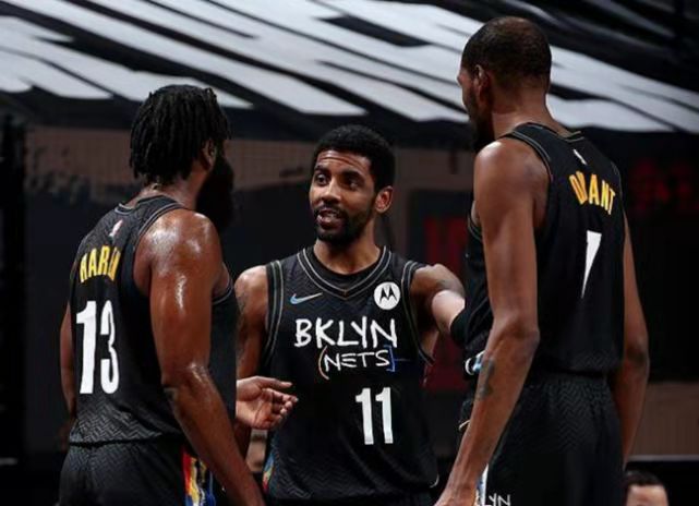 欧足联官方：我们计划到2030年为女足投入10亿欧元（欧足联官宣：2030年前将向女足投入10亿欧元）