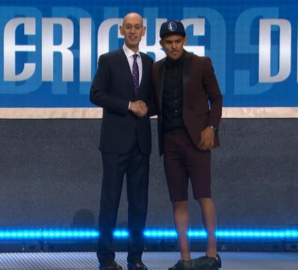 阿里纳斯谈保罗：打不动了就闭嘴，别老是讲些57年前的事（阿里纳斯炮轰保罗：打不动就少说话，别再翻57年前的旧账）