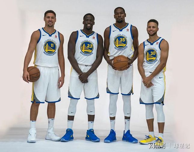 诺坎普是否以梅西球场命名？巴萨副主席：看球迷会员如何决定（诺坎普是否更名为“梅西球场”？巴萨副主席：由球迷会员定夺）