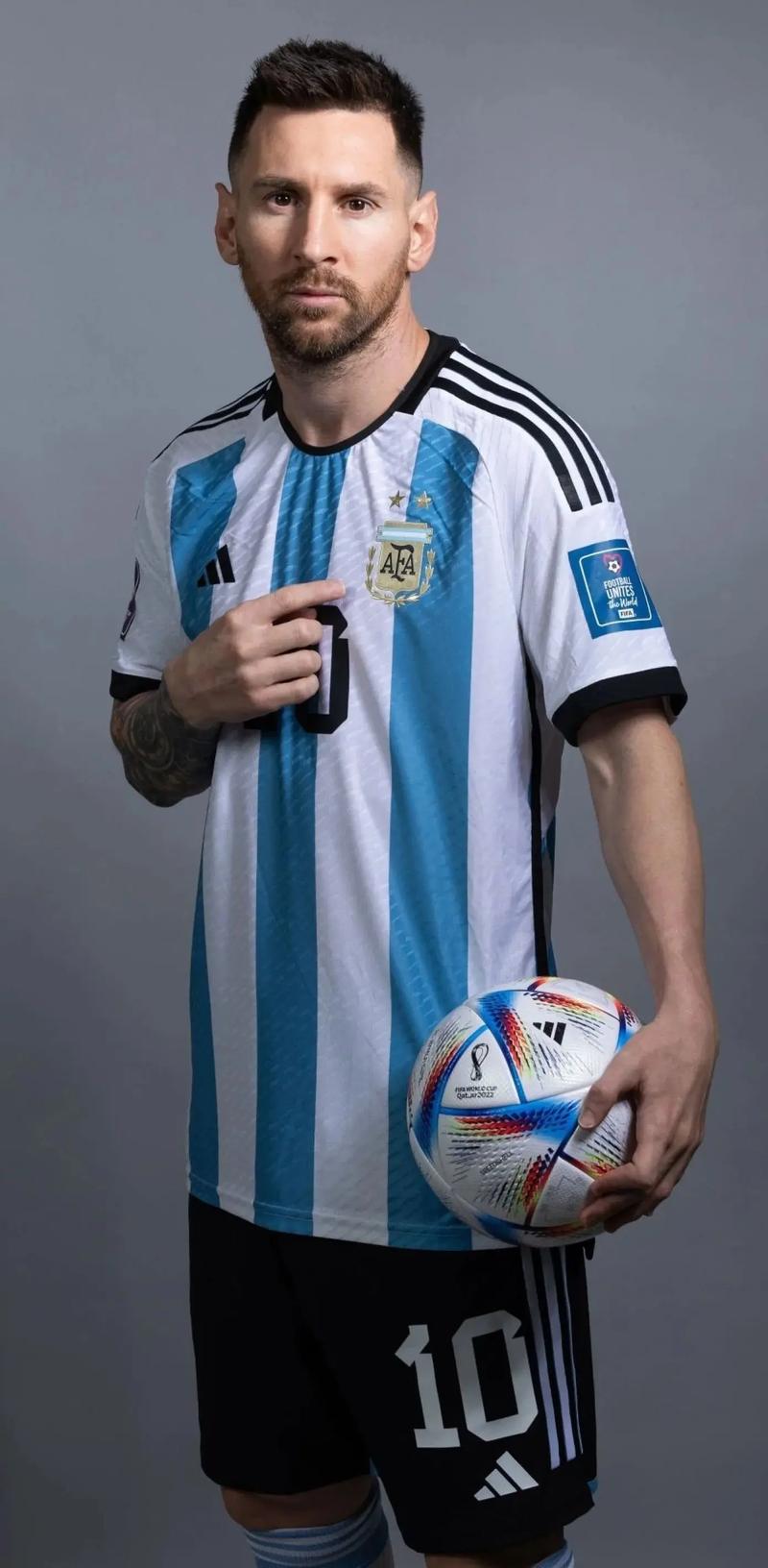 前意甲主帅：DV9是意甲最强前锋；尤文限制了洛卡特利的成长（前意甲教头：DV9堪称意甲头号前锋，尤文束缚了洛卡特利的成长）