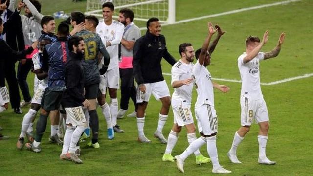 意杯战报：卡斯特罗头球绝杀，博洛尼亚2-1帕尔马（意大利杯战报：卡斯特罗头槌绝杀，博洛尼亚2-1击败帕尔马）