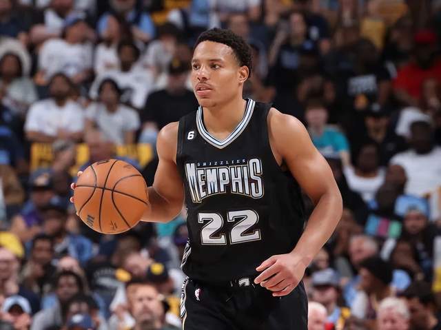 罚球少了13个！詹姆斯：有时候你能得到哨子，但有时候不能（罚球少13次！詹姆斯：有时有哨，有时没有）