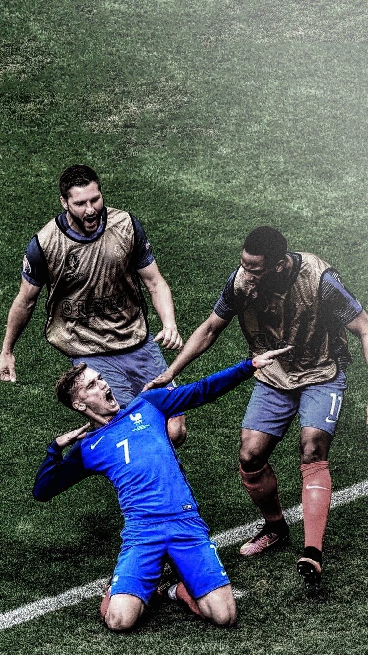 率队夺冠后，梅西蝉联美职联年度MVP（夺冠加身，梅西连续两年荣膺美职联年度MVP）