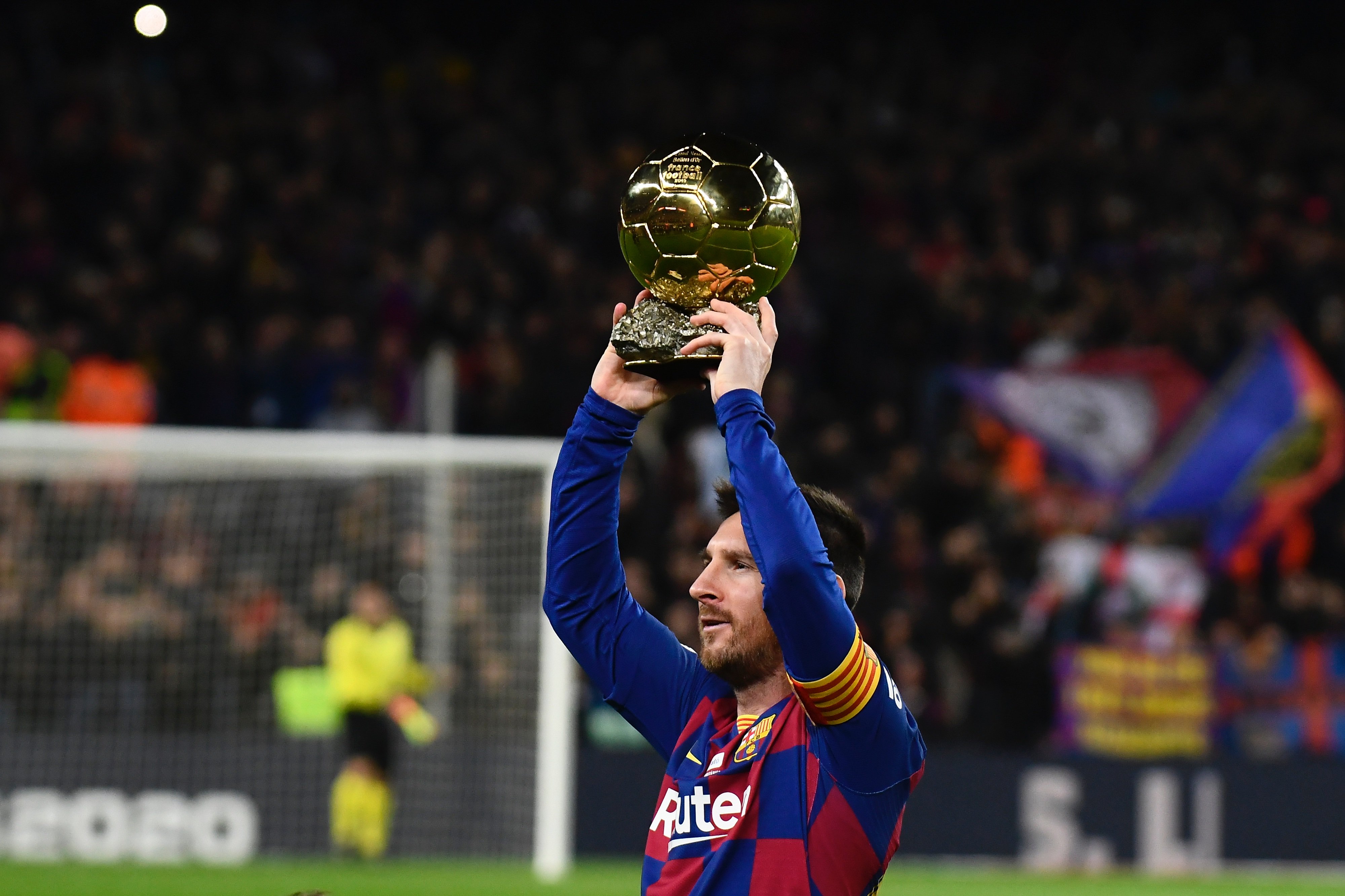 詹姆斯：衷心希望人们没有忘记罗斯，他是个不可思议的竞争者（詹姆斯：希望人们别忘罗斯，他是一位非凡的竞争者）