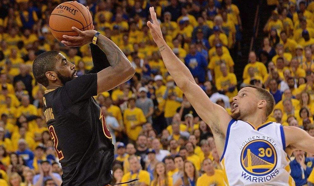 世界杯官方发布直通队伍集结海报：42个国家，同一个梦想（世界杯官宣直通队集结海报：42国同心逐梦）