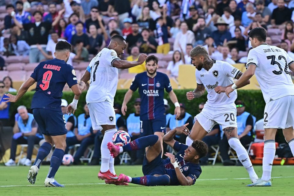 长春亚泰为降级致歉：将稳住根基，力争在一两年内重返中超（长春亚泰就降级致歉：夯实基础，争取一两年内重返中超）