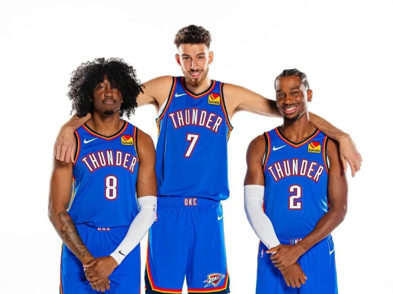 王钰栋新经纪公司：曾代理莱万、拜尔，旗下球员多在德国、瑞士踢球（王钰栋签约新经纪公司：曾服务莱万、拜尔，客户多活跃于德国与瑞士赛场）