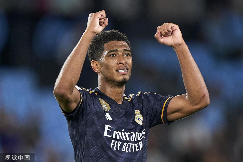 曼城斯特林关键进球锁定三分（斯特林致胜一击助曼城全取三分）