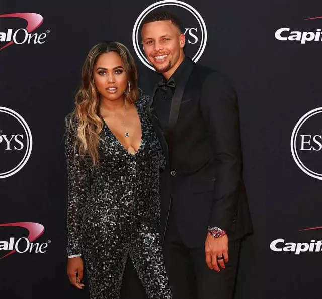 阿斯：巴萨冬窗不会乱卖人，米纳和穆里略的例子仍历历在目（阿斯报：巴萨冬窗不会轻易出售球员，米纳与穆里略的教训犹在眼前）