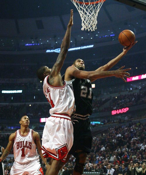 邮报：多次遭遇误判，曼联要找裁判主管韦伯进行谈判（邮报：因屡遭误判，曼联拟与裁判主管韦伯会谈）