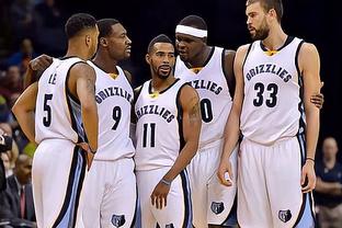 罗马诺：尽管与皇马有传闻，但齐达内未来的重心仍是法国国家队（罗马诺：尽管与皇马传出绯闻，齐达内的未来依旧聚焦法国国家队）