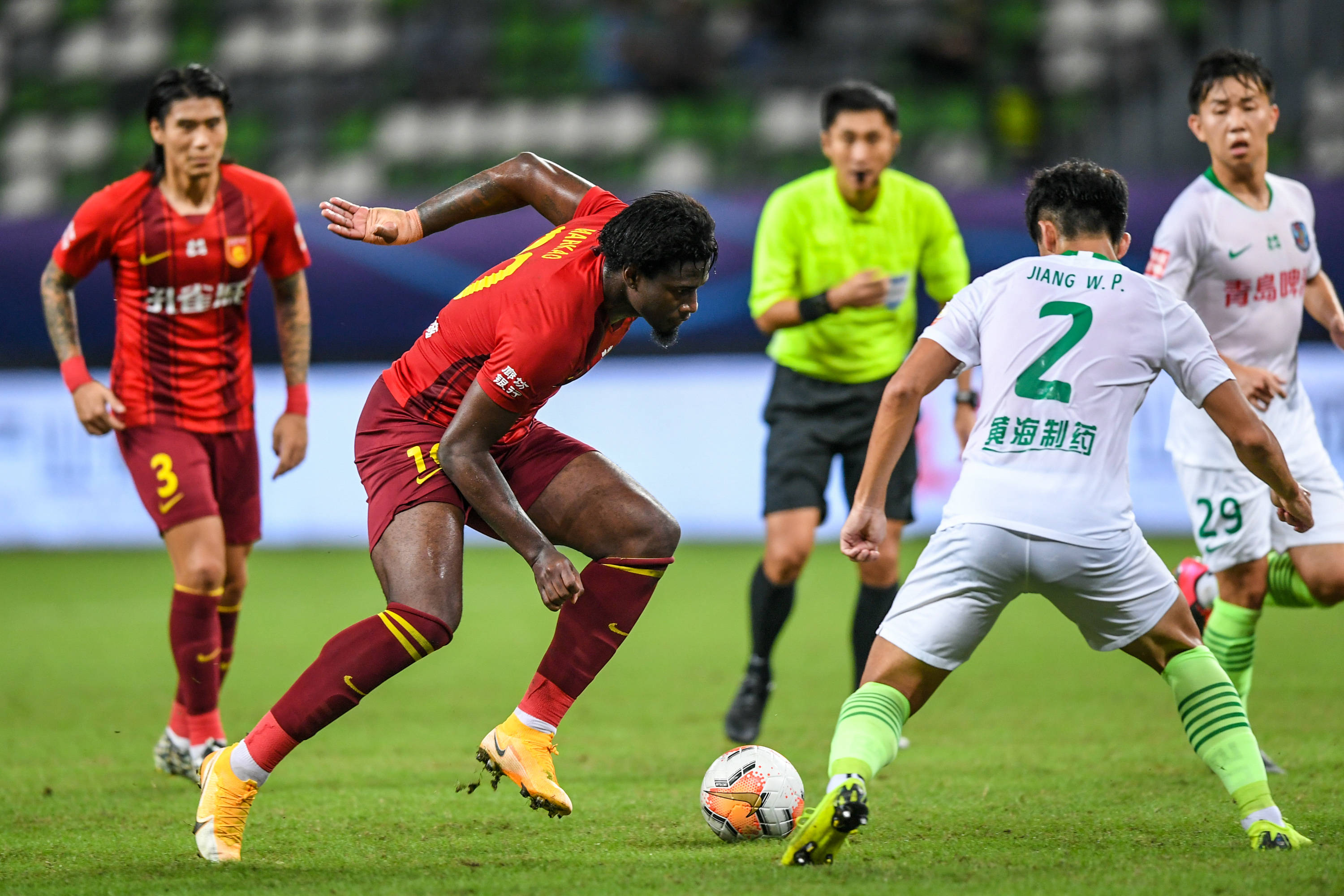 米体：斯帕莱蒂满意尤文的阵容，他相信他们能争意甲冠军（米体：斯帕莱蒂看好尤文阵容，认为他们有望冲击意甲冠军）