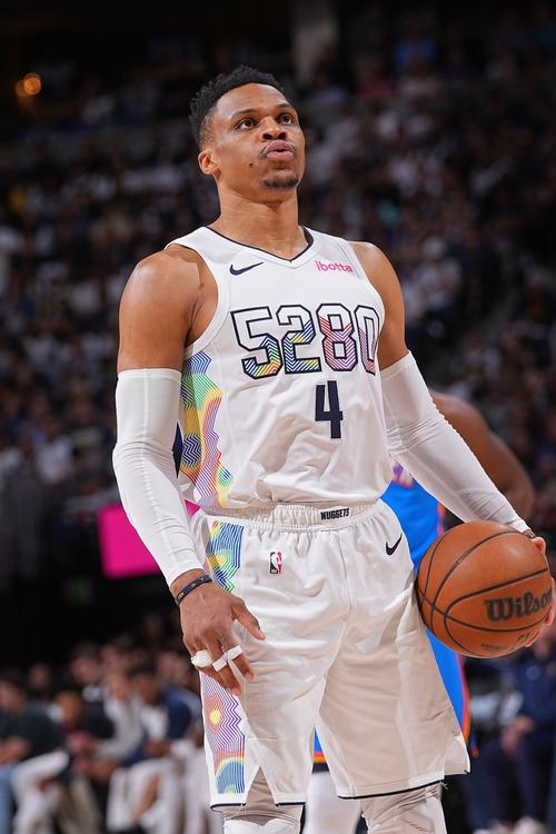 韩媒：孙兴慜前女友涉嫌多次对其敲诈，检方希望判她5年（韩媒：孙兴慜前女友被指多次勒索，检方拟求刑5年）